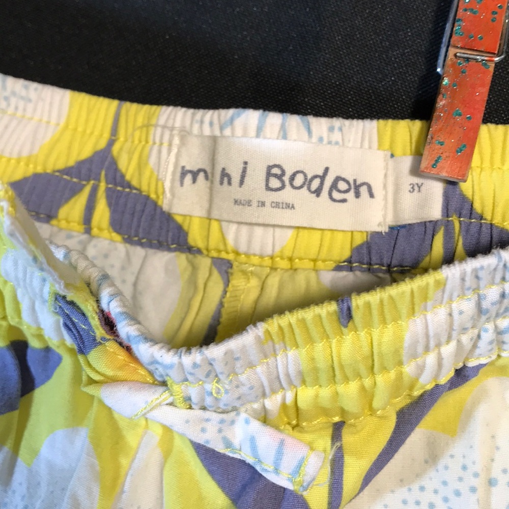 ๐HP๐๐Mini Boden Cantaloupe Flower Stamp Shorts - Picture 6 of 7